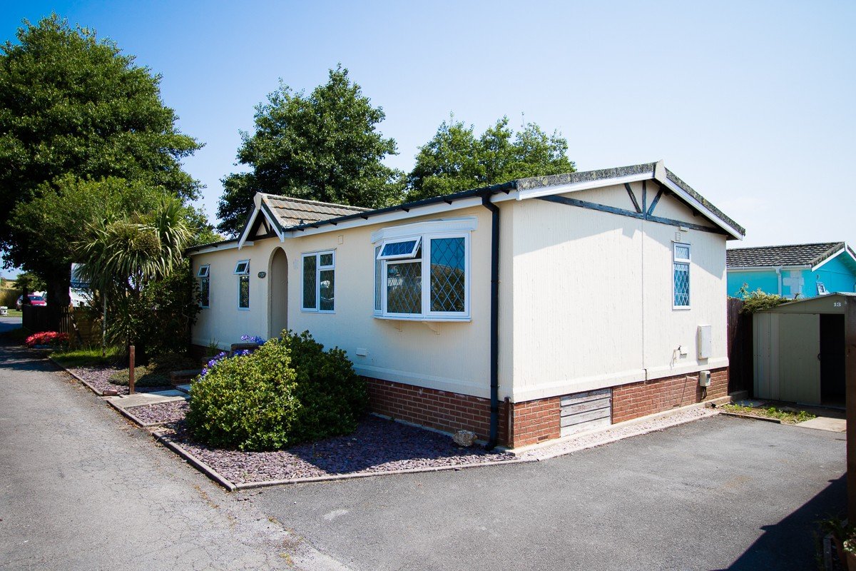 Park home for sale in Deer Park Homes Village in Dartmouth Devon